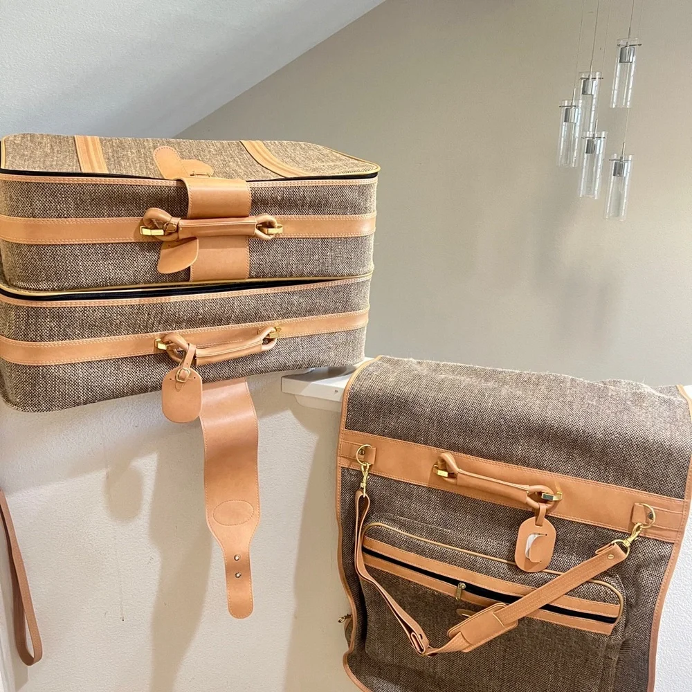 5th Ave three tan tweedTravel set . Two Suitcase and garment bag Set New no tags